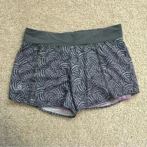 Salomon Women Actilite Athletic Shorts Med Lavender Blue Pattern Running Active.